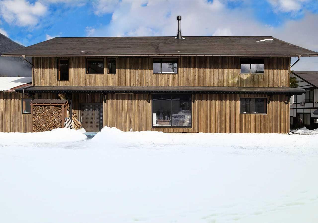 白馬の黒馬　Darkhorse @Hakuba Hotell Exteriör bild
