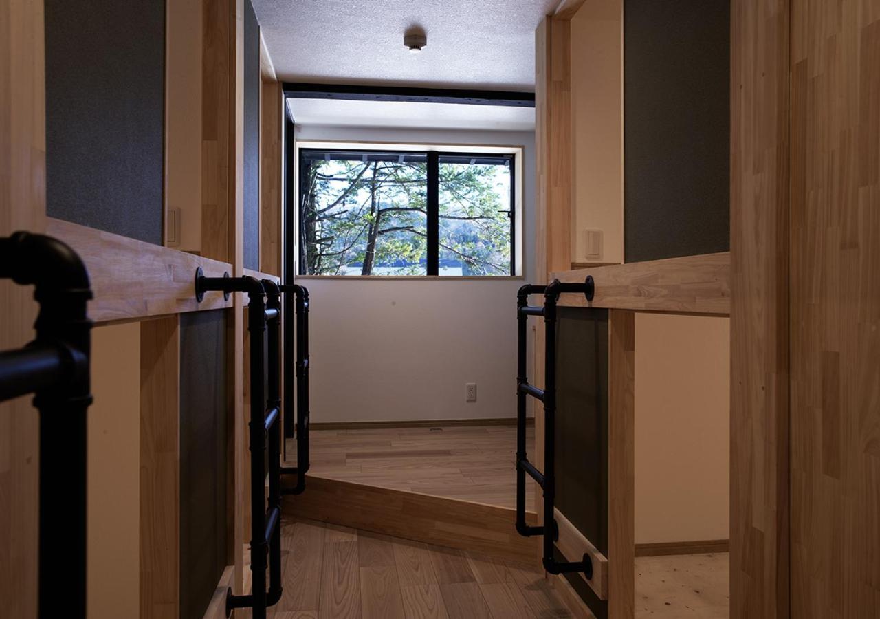 白馬の黒馬　Darkhorse @Hakuba Hotell Exteriör bild