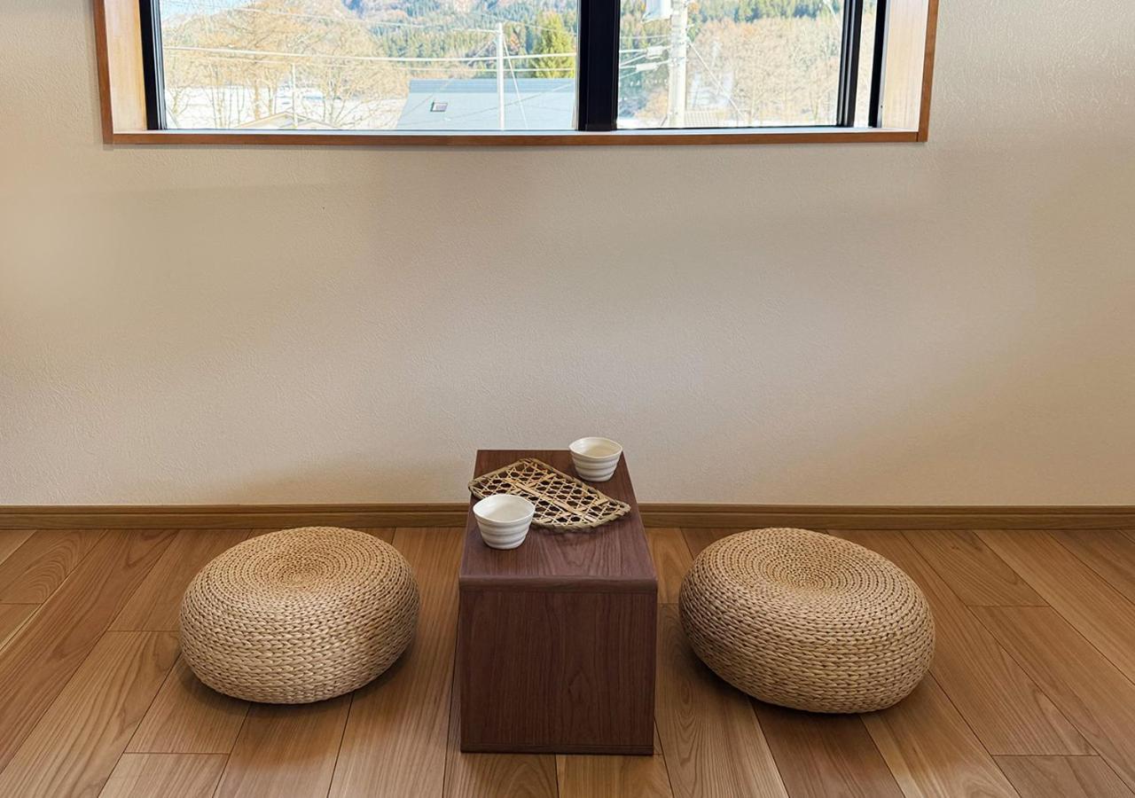 白馬の黒馬　Darkhorse @Hakuba Hotell Exteriör bild
