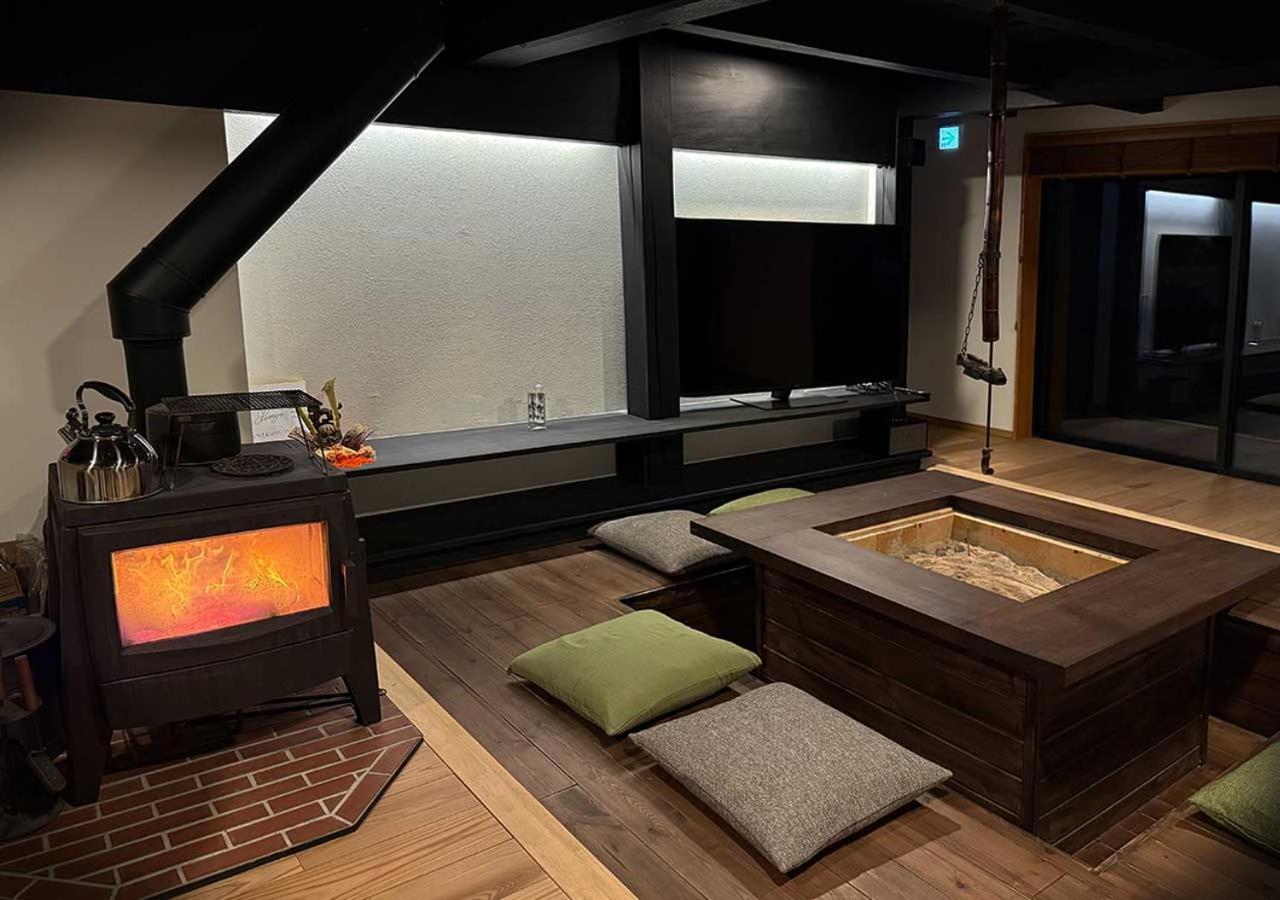 白馬の黒馬　Darkhorse @Hakuba Hotell Exteriör bild